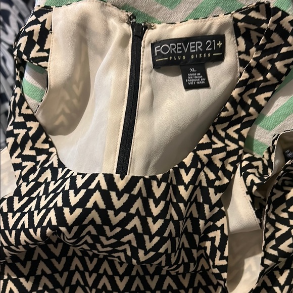 Forever 21 Jumper Shorts - Picture 1 of 3